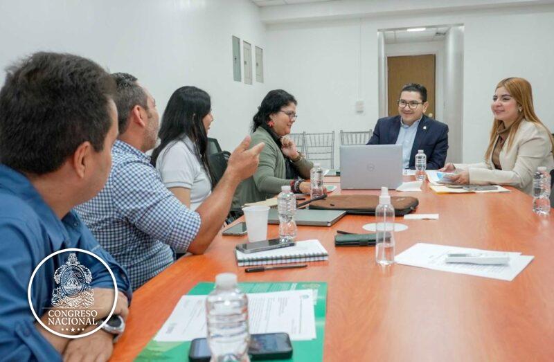 Comisión ambiental del CN ayudará a agilizar fondos para proyectos en 61 áreas protegidas