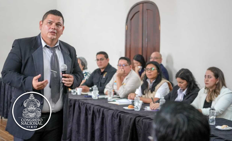 Comisiones legislativas afianzan diálogo con sociedad civil sobre atención a migrantes