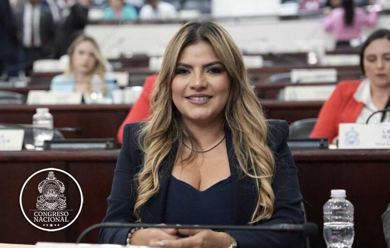 Presentan proyecto de reforma para endurecer castigos por femicidio